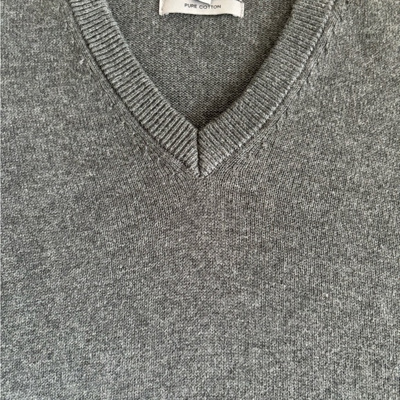 M &S medium size Grey sweater - Picture 2 of 4